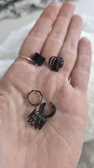 Czarne kolczyki zestaw kolczyków alternative nausznica emo fałszywy ko