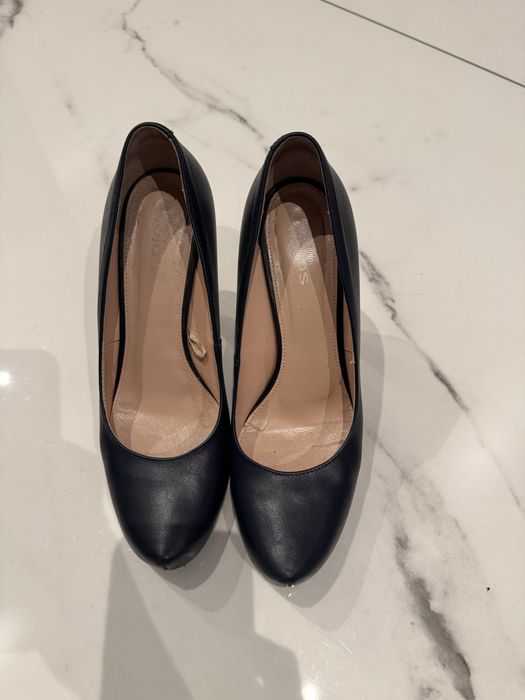 Szpilki Wojas granatowe