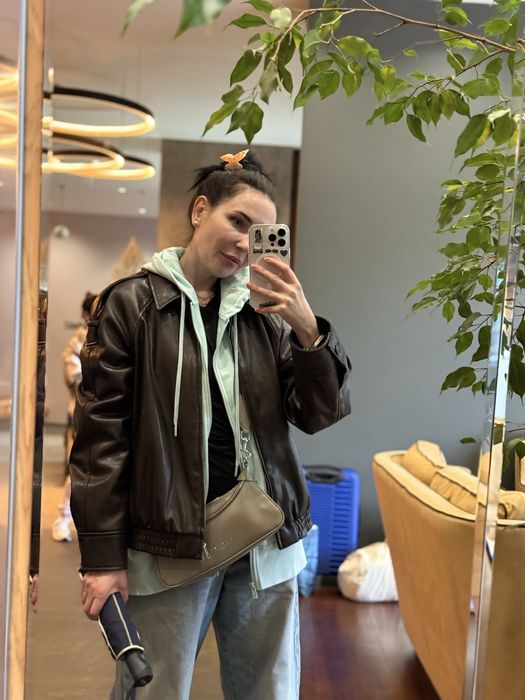 Продам куртку Zara