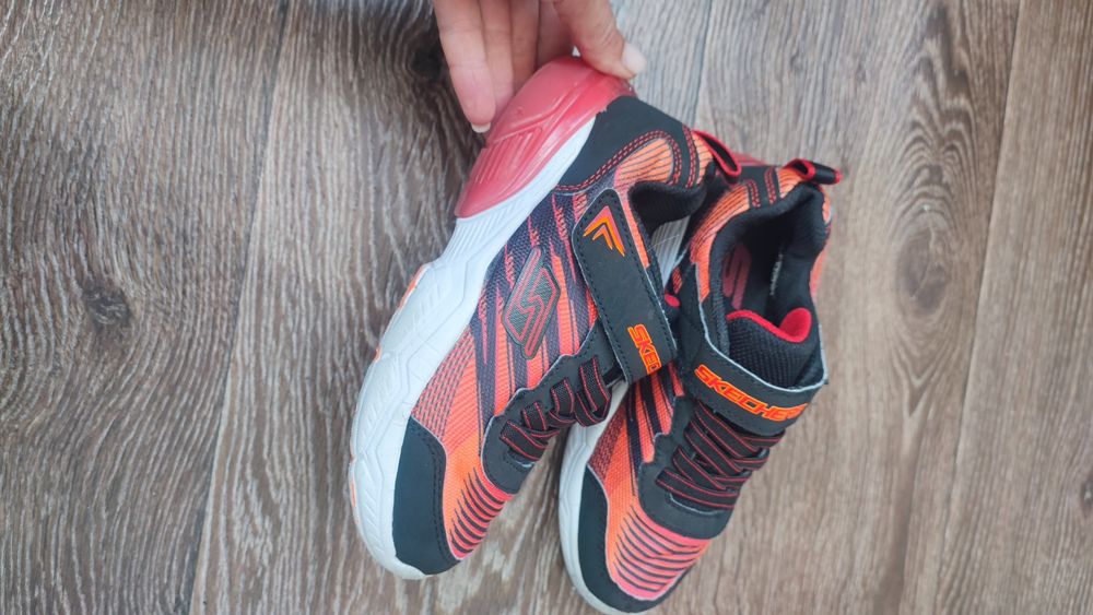 кросівки для хлопчика sketchers 29