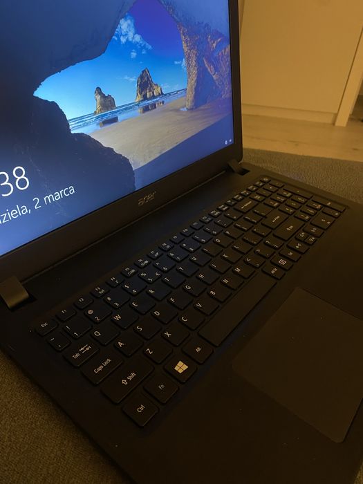 Laptop acer Aspire3 A315-31 z ładowarką i torbą