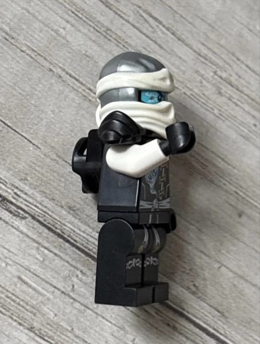 Figurka Lego Ninjago Zane skybound