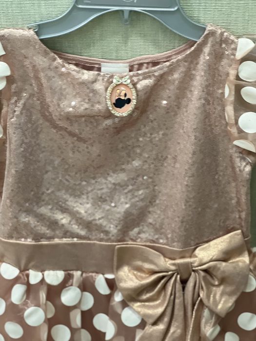 Святкова сукня для дівчинки