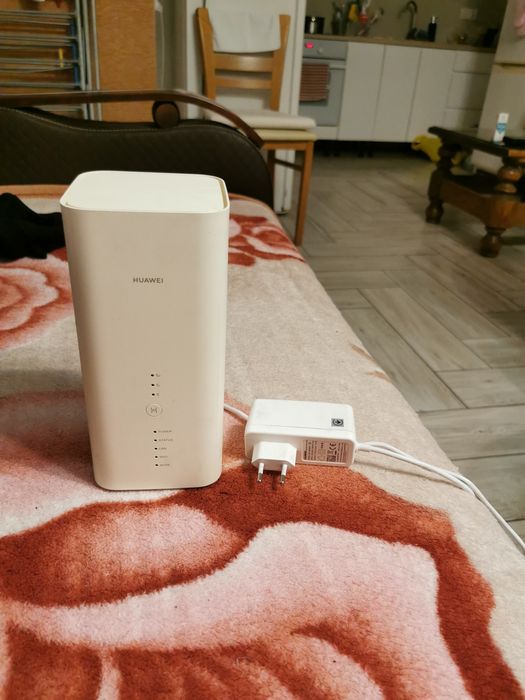 Sprzedam router 4G + Huawei b818