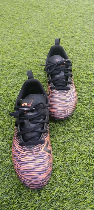 Chuteiras de futebol de criança Puma Future, T35 em excelente estado