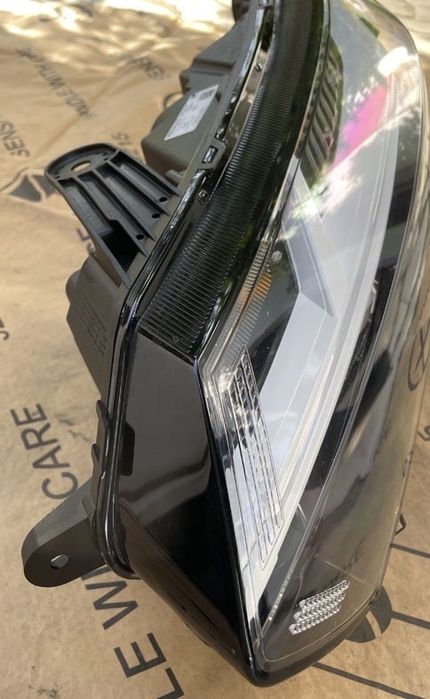 Farol condutor dacia sandero 2023 em diante