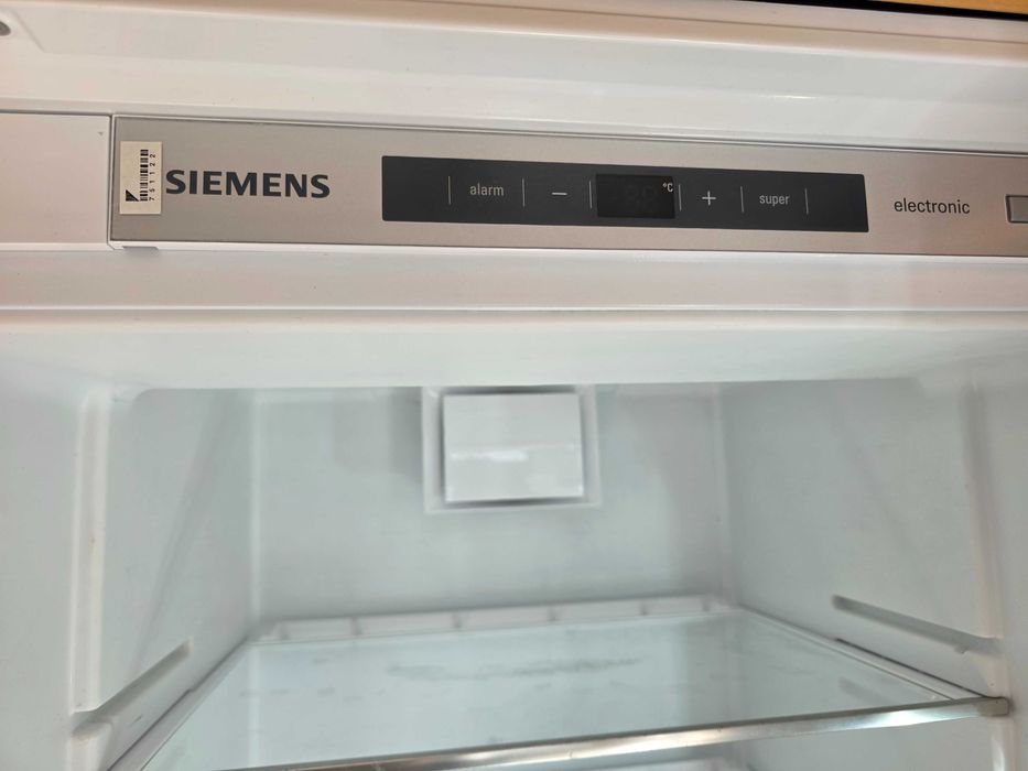 Frigorifico Encastre SIEMENS KI81RAF30