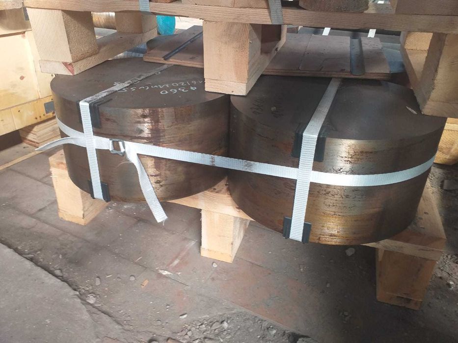 Wałki stalowe gatunek  1.7131 16/20MnCrS5 różne rodzaje