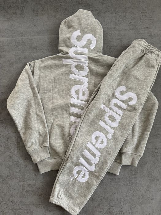 Костюм supreme чорний/сірий супрім костюм суприм