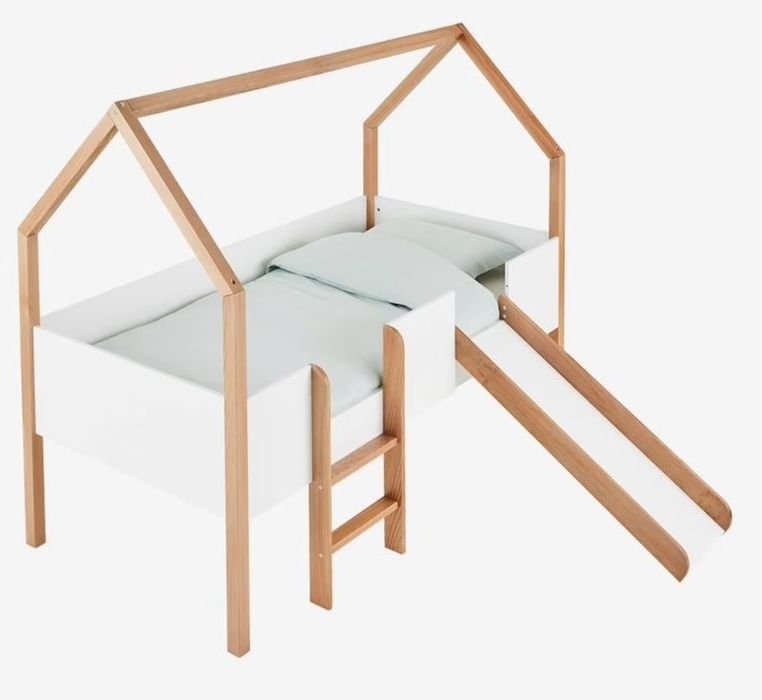 Cama com escorrega