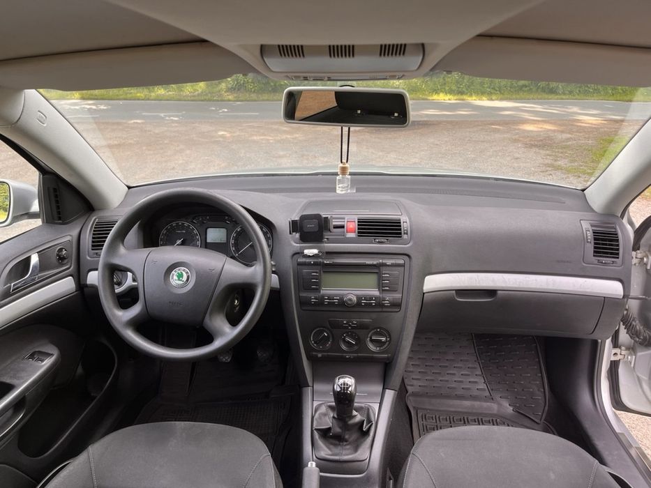 Продам Skoda Octavia A5 1.6 MPI