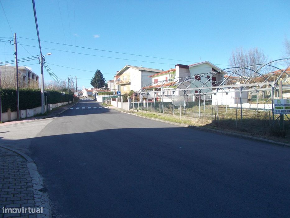 Terreno Construção Duas Frentes Chaves