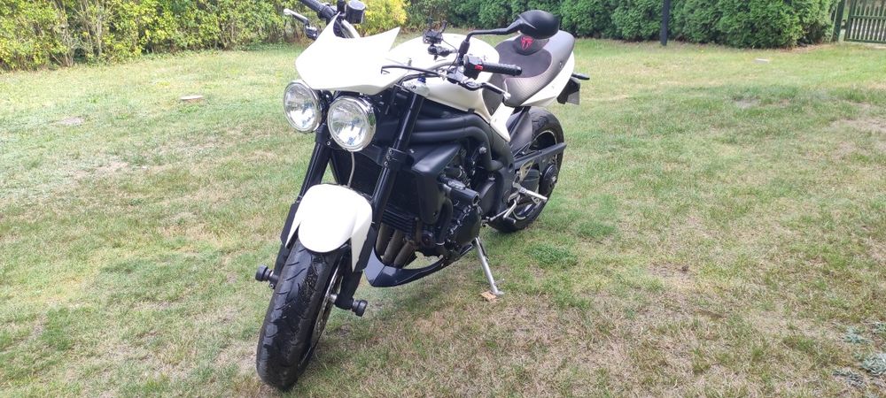 Triumph speed triple 2010