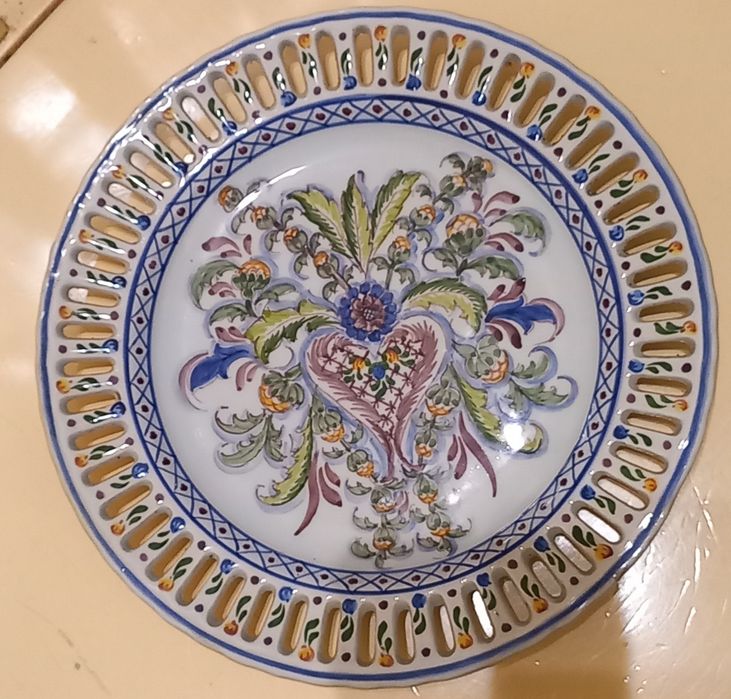 Pratos de Alcobaça, Vestal e EPL, Gaia Reticulado..