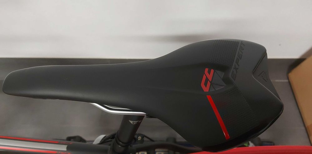 Selim Bicicleta MERIDA Expert CC Race 138mm Largur