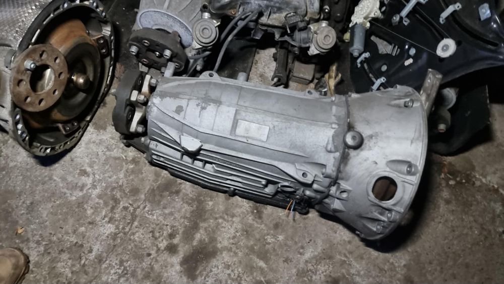 uszkodzona skrzynia do Mercedes W221 S500 silnik m273