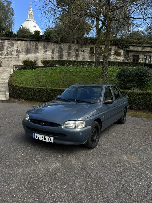 Ford Escort 1.3 bem estimado e econômico
