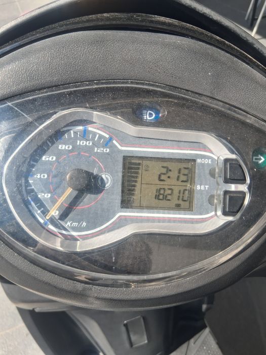 Motoenxada kawasaki FA 210 secoter 125cc