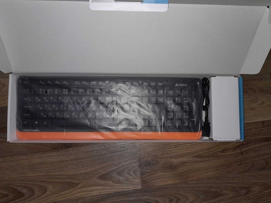 Комплект клавіатура та миша A4Tech F1010 (Orange), A4Tech FG1012 Black