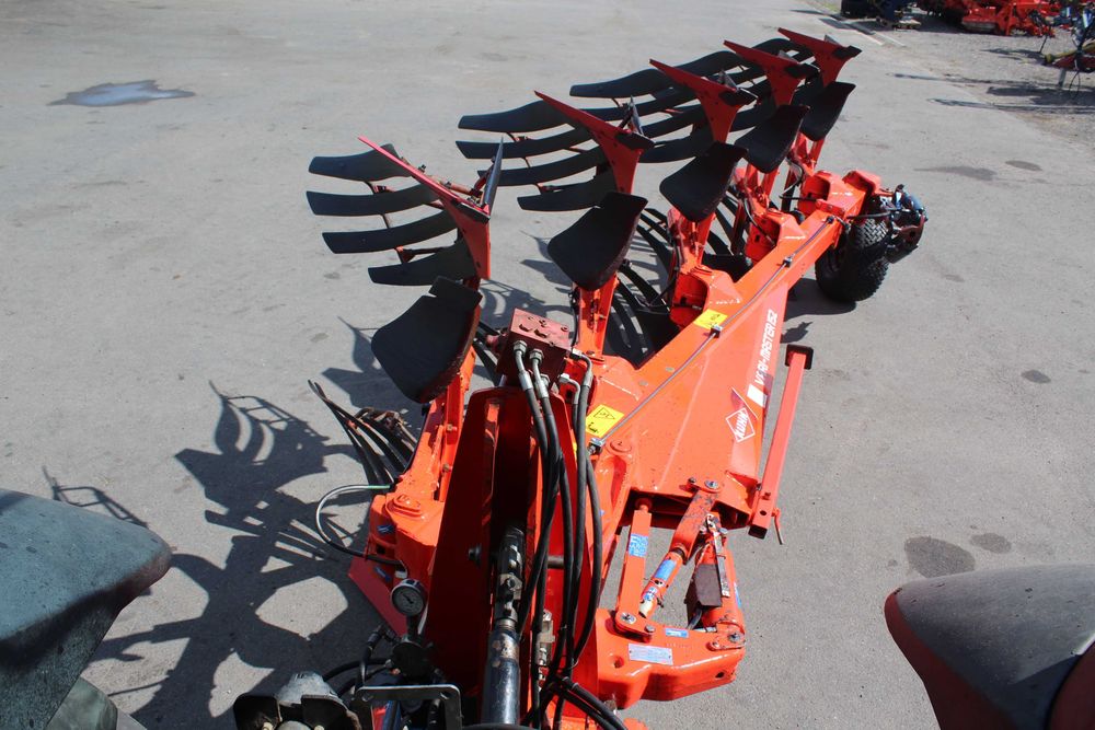 Pług Kuhn 4+1 Vari Master 152 kverneland overum 122 Ażur 5 skibowy 153