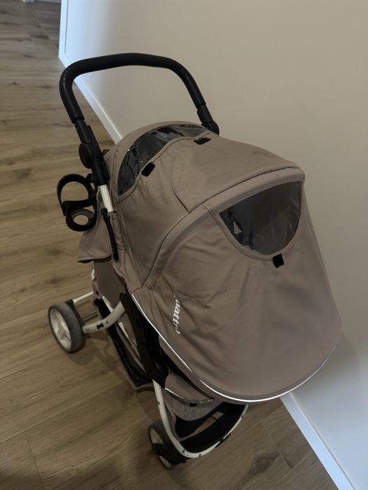 Прогулянкова каляска Carello