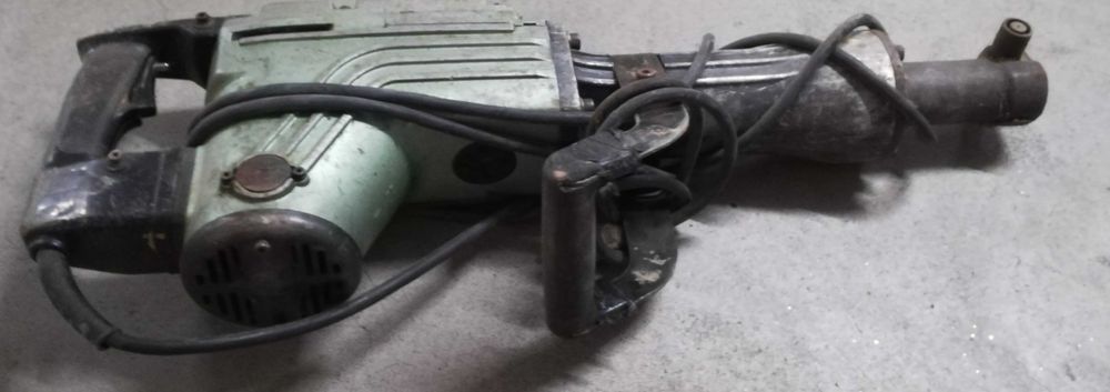 Martelo demolidor Hitachi Hikoki H 65SB 1240 W profissional