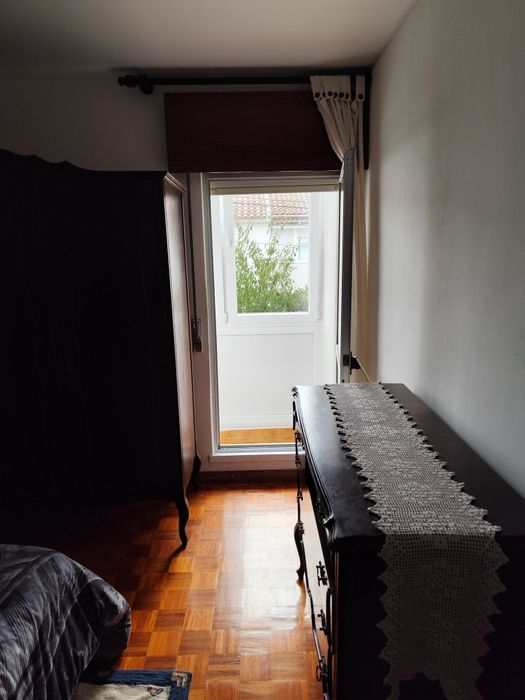 Quarto para alugar em Algueirão