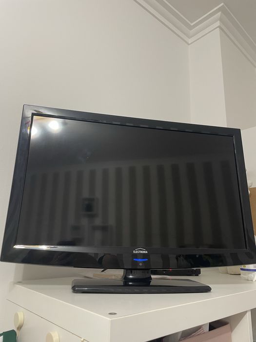TV electronia LD 24 HD com comando