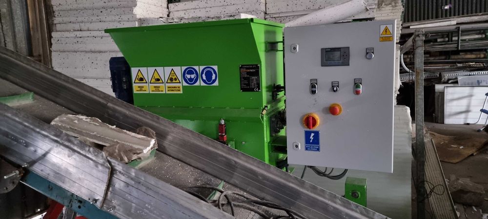 Kompaktor do styropianu EPS z taśmociągiem podajnikiem Bartontech C50