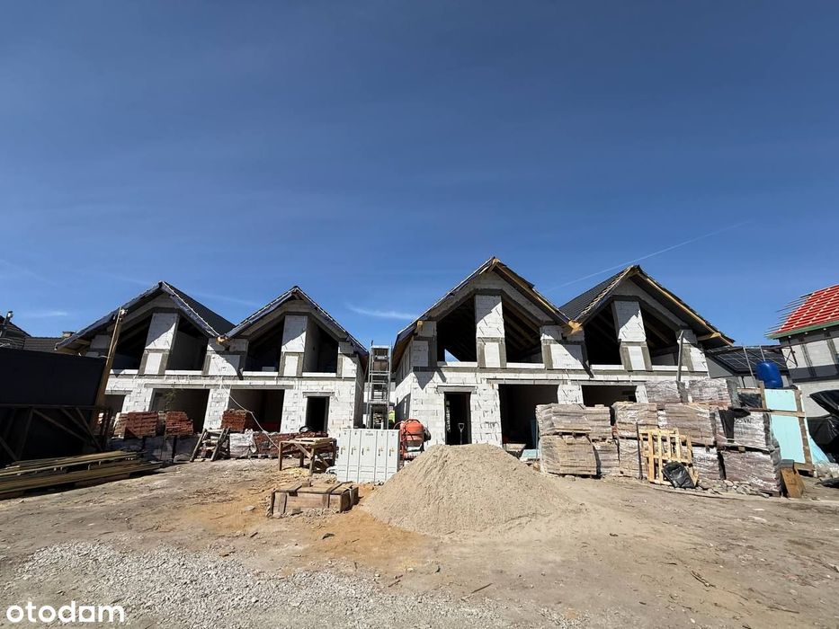 Bliźniak 112 m2, ogródek 91 m2 - Bawarski styl
