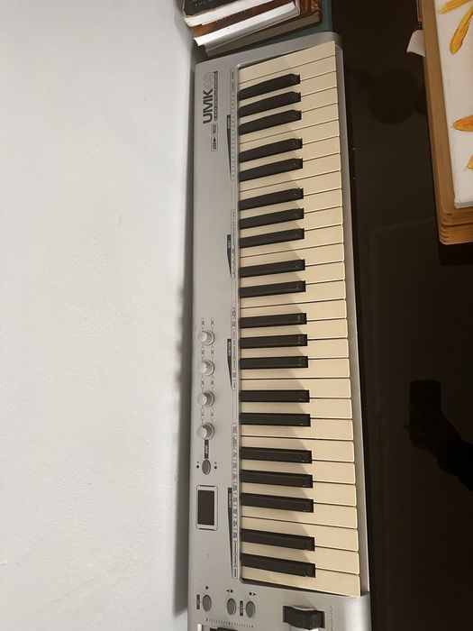 Teclado Midi UMK 49