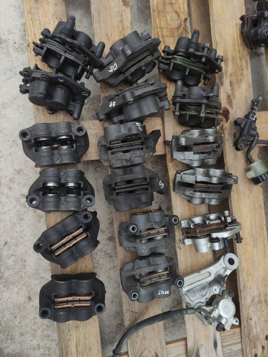 Тормозные суппорта Yamaha R1 xt660 fz6 r6 Suzuki bandit katana sv