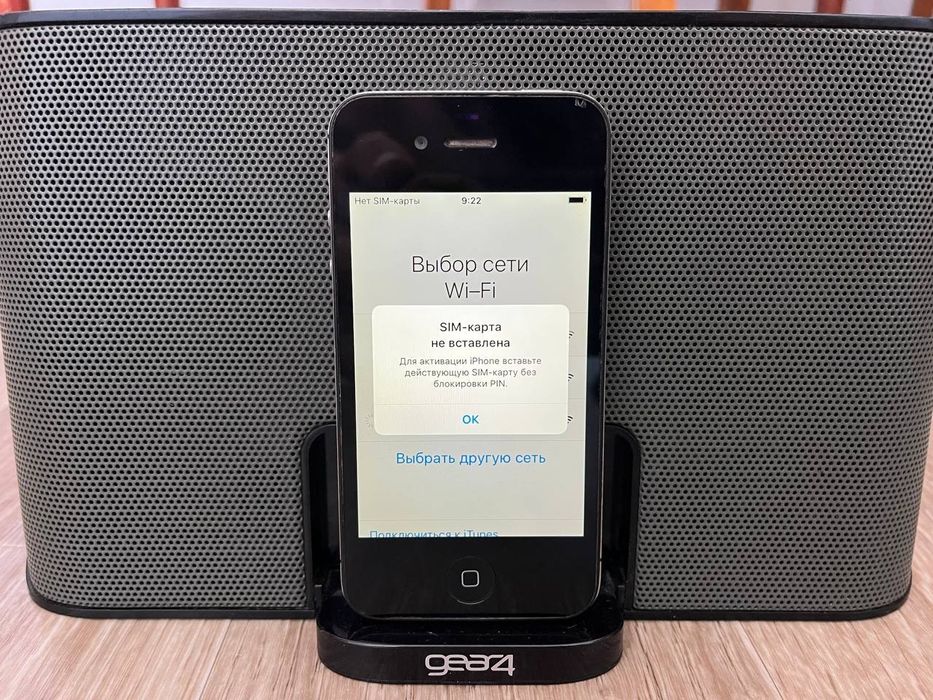 Продам Iphone 4s 64gb