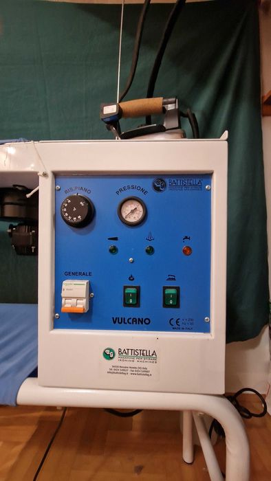 Maszyna  przemysłowa do prasowania Battistella Vulcano