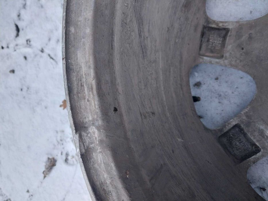 диск mercedes 17 дюймов 8.5J 52 ET