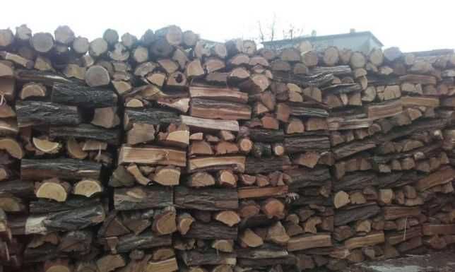Drewno opałowe oraz kominkowe sezonowe.