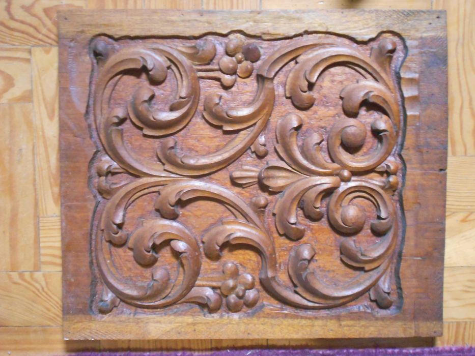 Talha muito antiga em madeira maciça de origem portuguesa