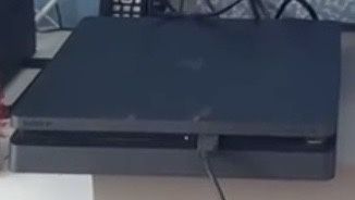 Ps4 500gb com comando original