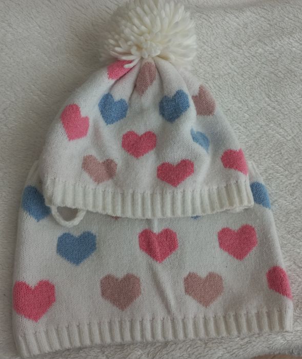 Komplet zimowy dla dziewczynki.