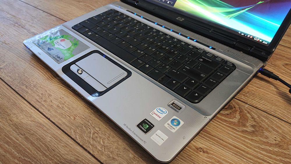 Laptop HP Pavilion dv6500 (Core 2 Duo 1.5 GHz, 4 GB ram, Win VISTA]