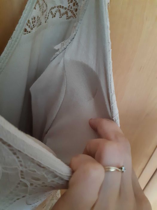 Beżowa koronkowa sukienka s/m
