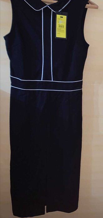 Тендітна чорна сукня