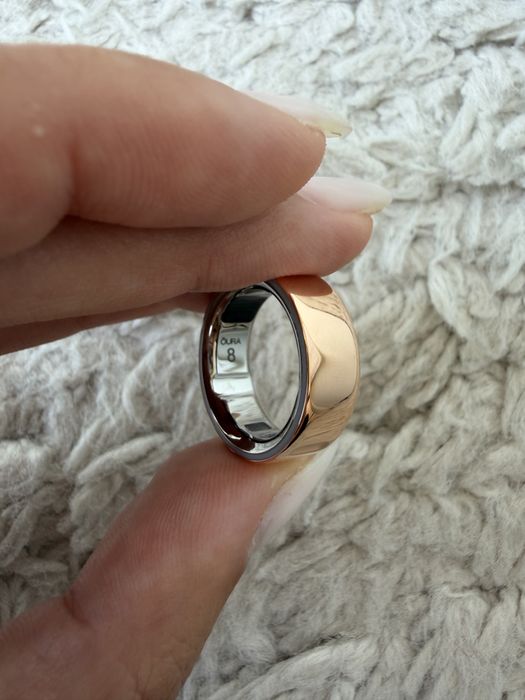 Oura Ring 4 Rose Gold Size 8