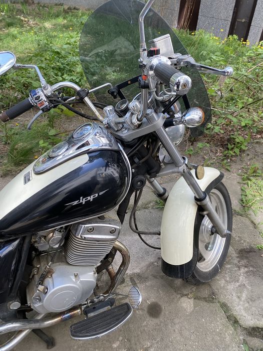 Motocycl Zipp Rawen 250