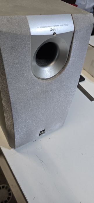 Yamaha subwoofer sw-p130