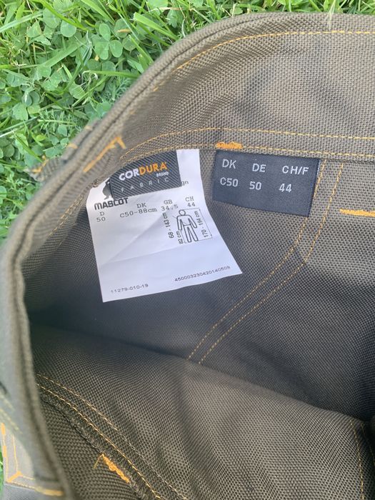Spodnie Mascot nowe rozm. 50