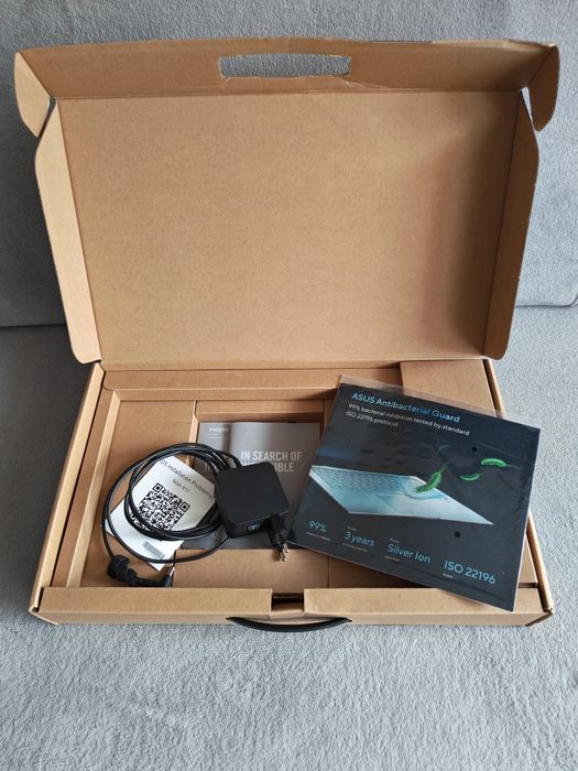 Laptop Asus Vivobook 14 Model X1402Z i5-1240/16GB/1TB