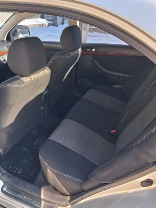 Toyota Avensis Автомат 1.8
