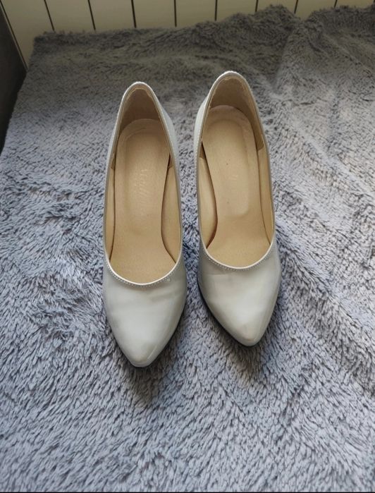 Buty na obcasie szpilki