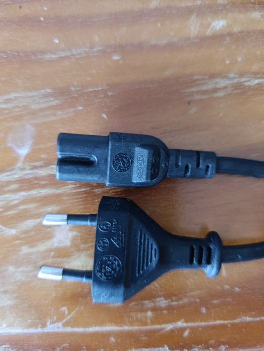 Transformador/carregador original Toshiba. Modelo PA3822U-1ACA
